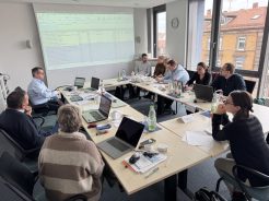 Aufgabenbesprechung Projektpartner bei der Besprechung